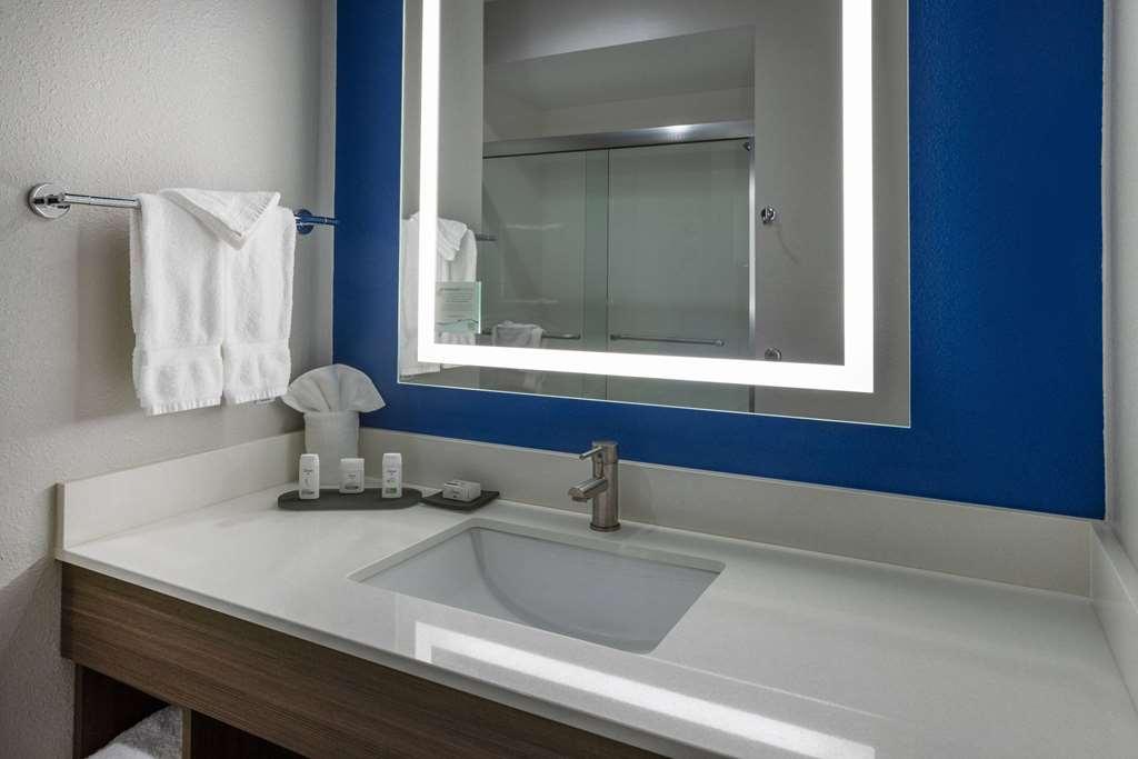Hotel La Quinta & By Wyndham 2*
