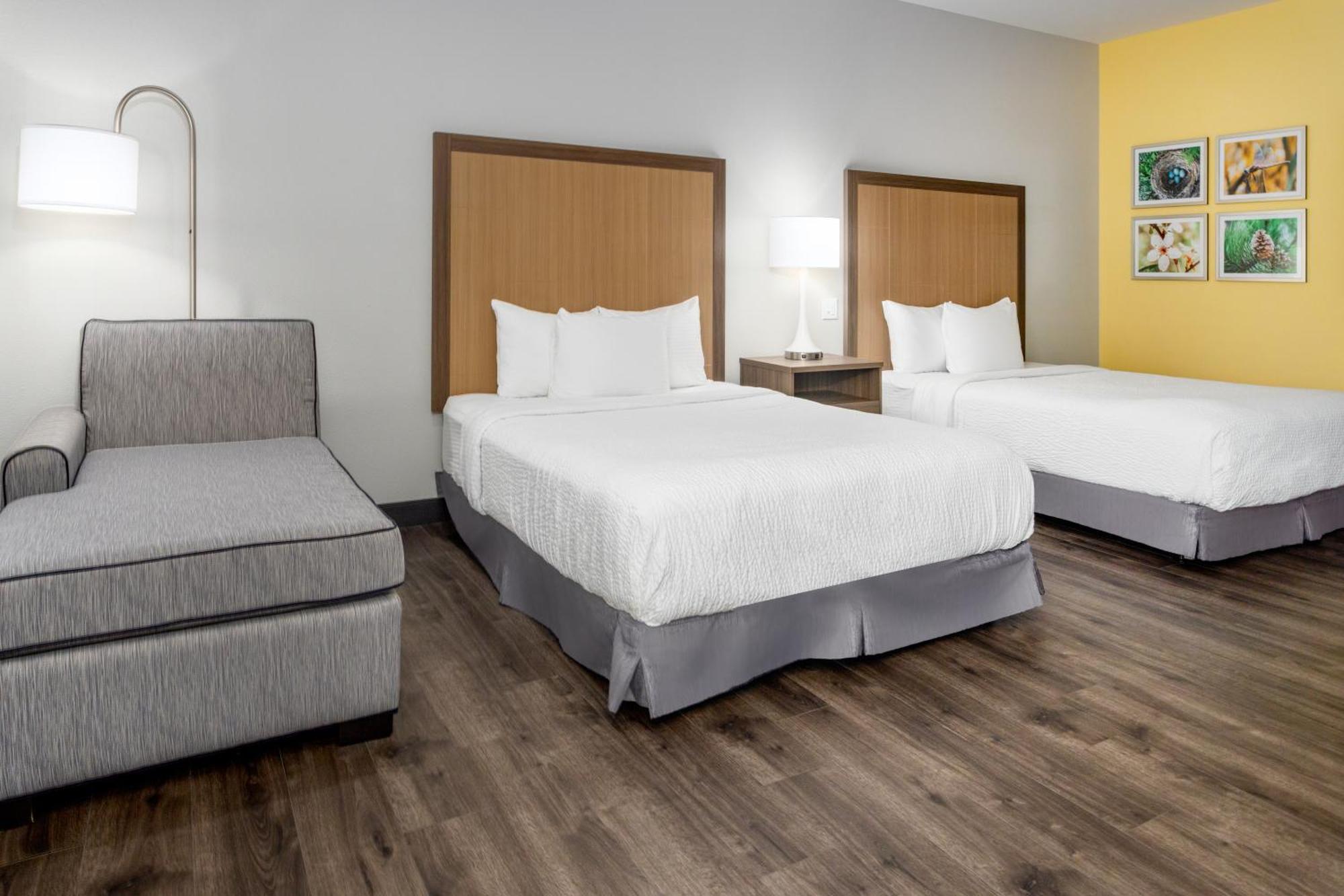 La Quinta & By Wyndham Hotel